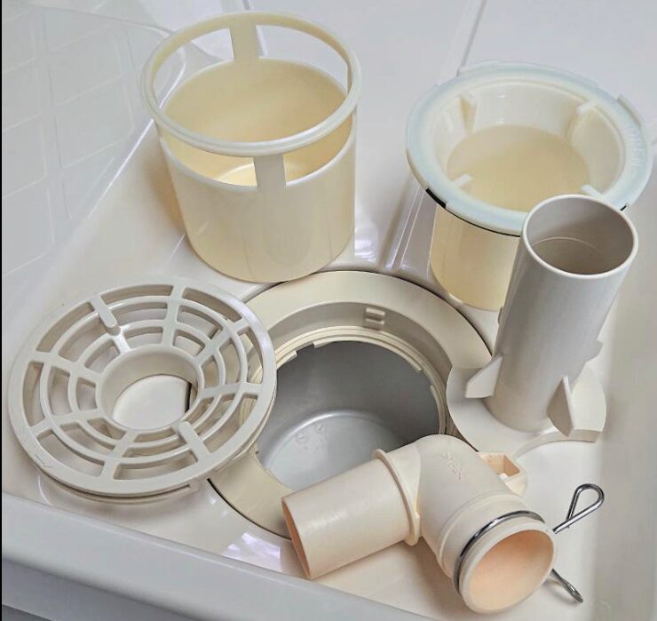 Cleaning-hatch